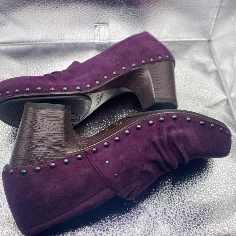 NWOT dansko size 41 purple suede studded heels - Picture 4 of 9